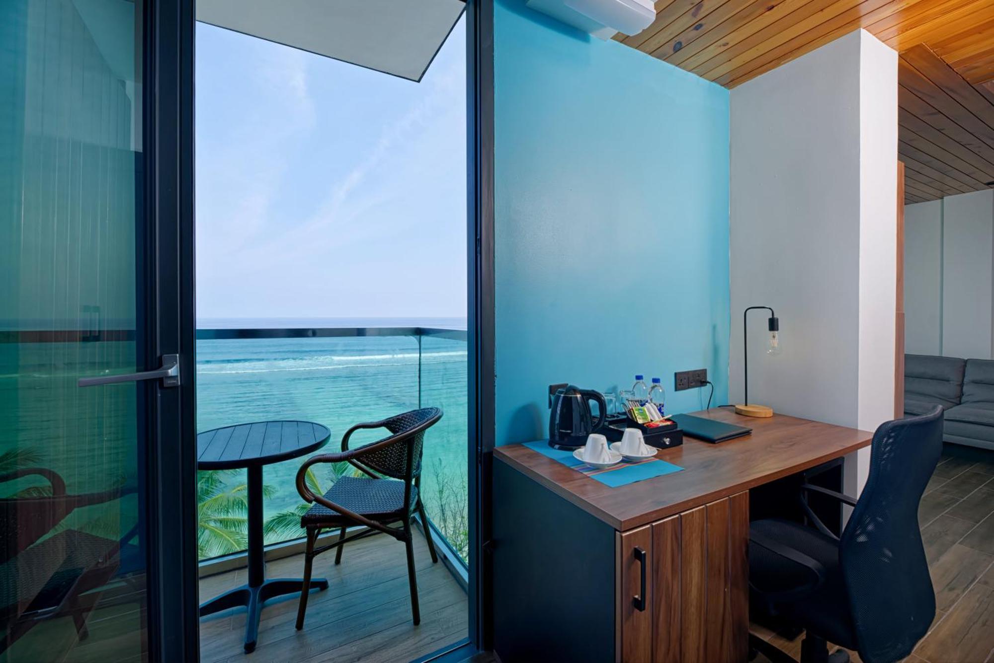 H78 Veli Hotel Hulhumale Exterior photo